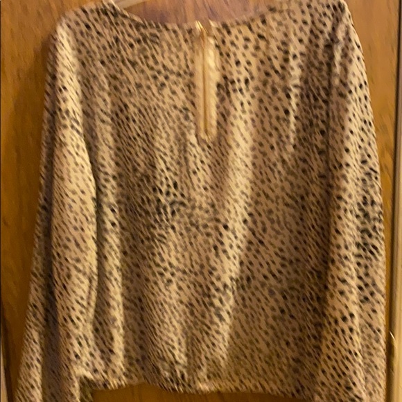 Top - Picture 2 of 2